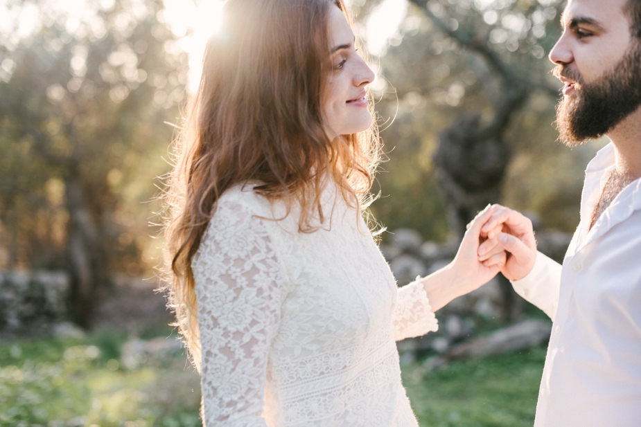Mallorca engagement session under olive trees